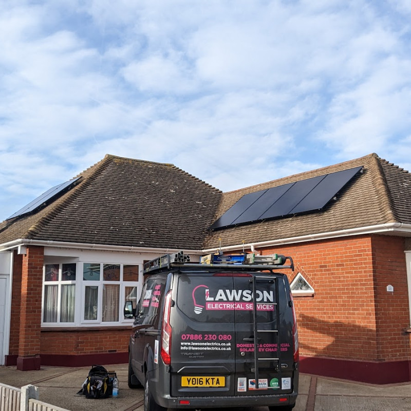 Lawson Electrical’s latest solar Install with hybrid inverter and dual battery set-up.